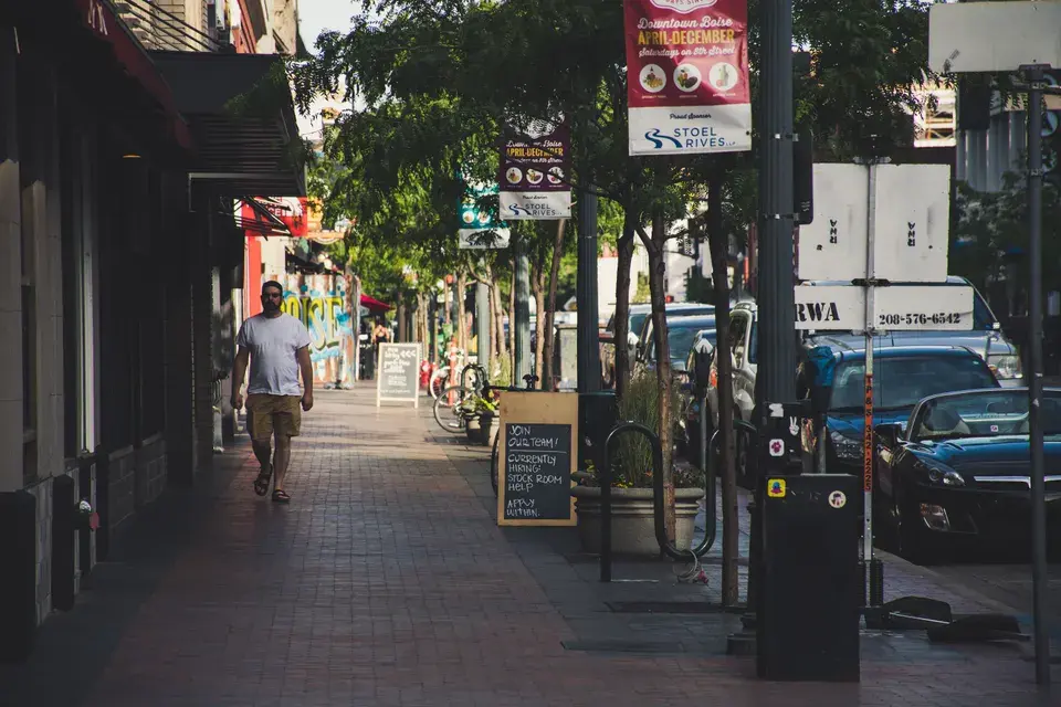 Exploring Gretna While We Handle Your Vehicle Needs in Gretna